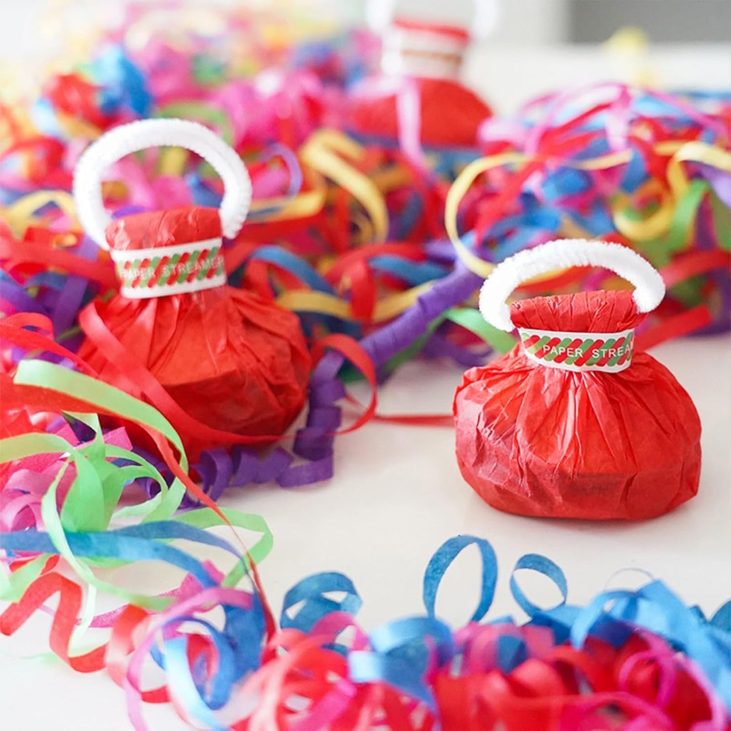 Confetti Poppers – Colorful Party Poppers & Hand-Throw Streamers for Weddings, Birthdays, and Celebrations (3 Pack)